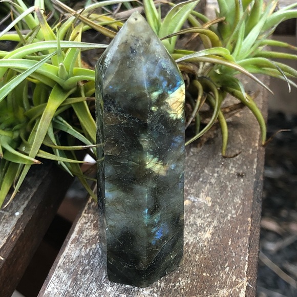 Other - Small flashy labradorite crystal tower Protector